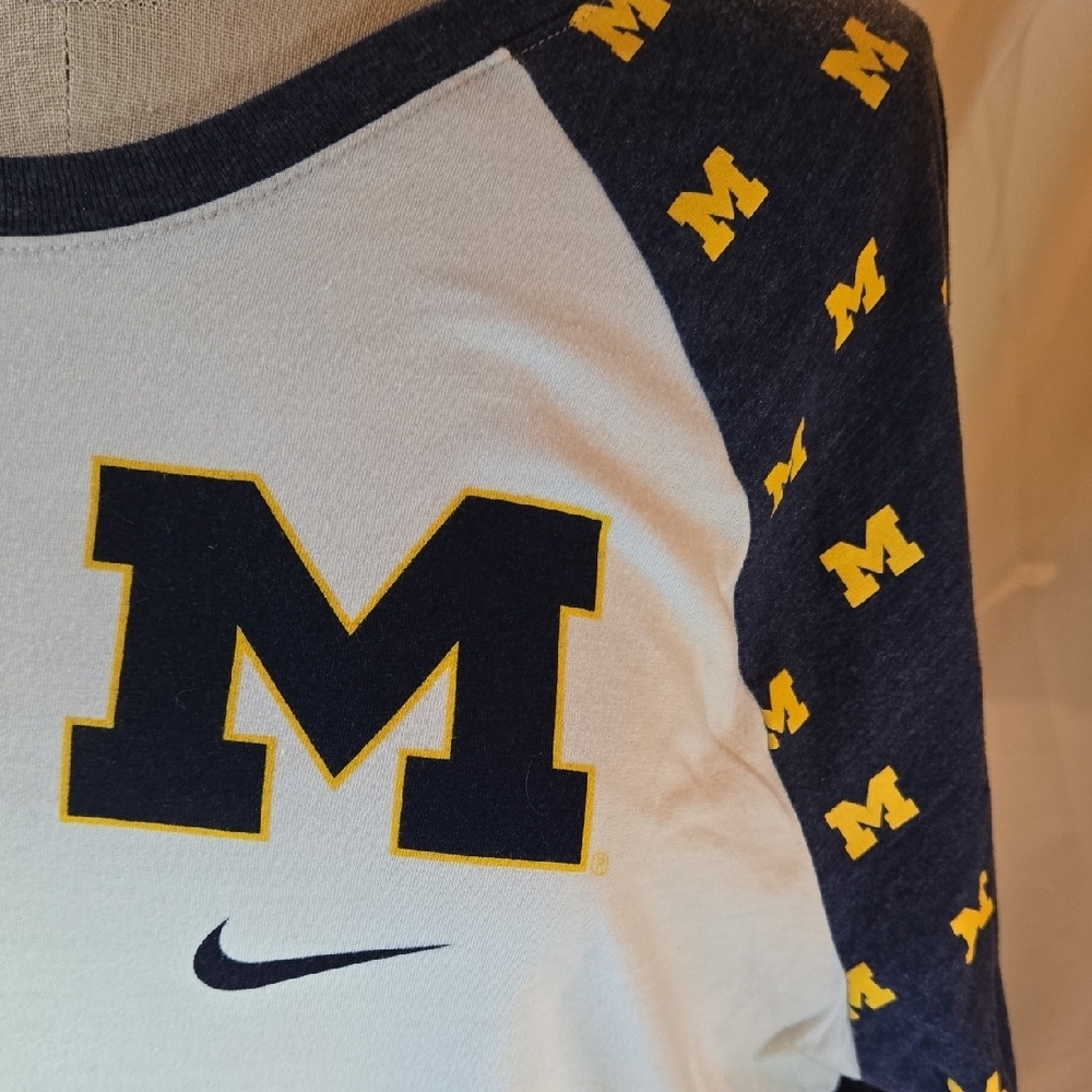 Nike Michigan Cream and Navy Athletic Tee - Picture 2 of 6